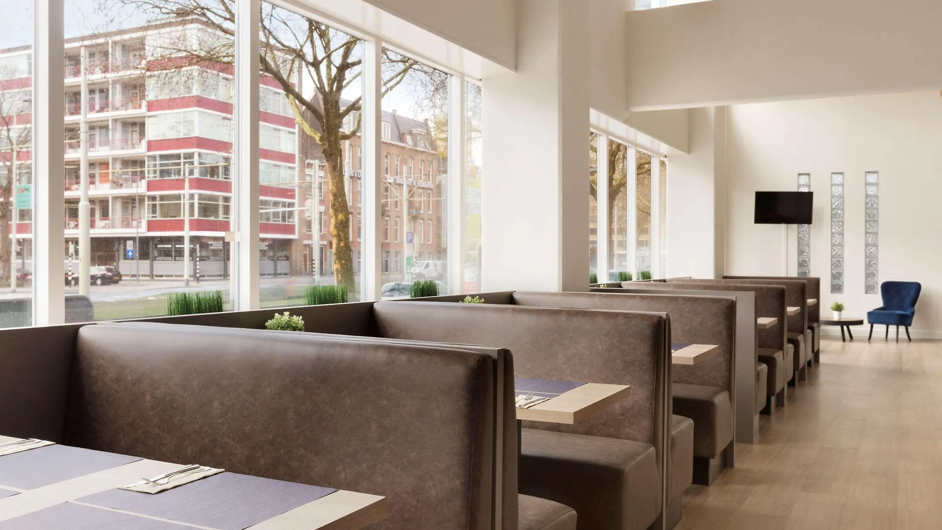 Rotterdam Teleport Hotel